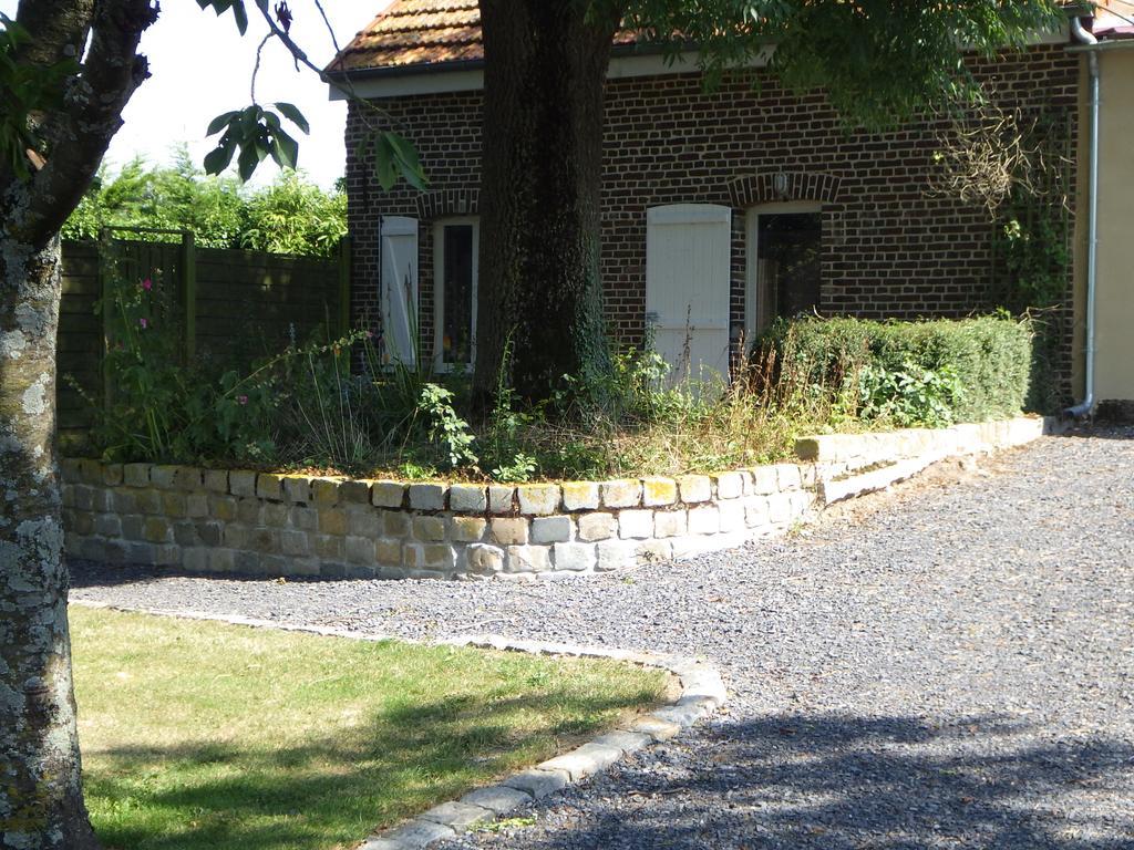Longavesnes Les Gites Du Vieux Frene מראה חיצוני תמונה
